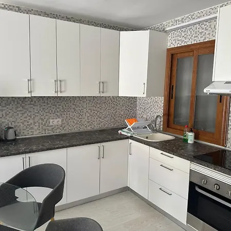 Winsdor Daire Costa Adeje